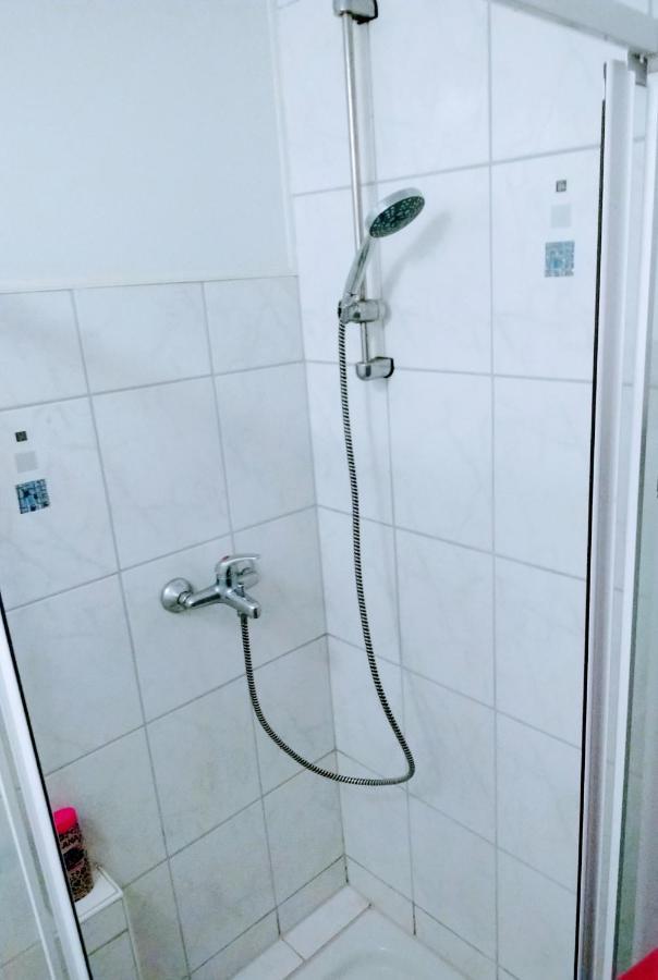 Julia'S Monteur Oase - Premium Apartment Exklusiv Fuer Solo-Reisende Ennepetal Buitenkant foto