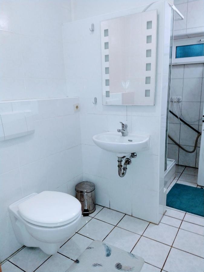 Julia'S Monteur Oase - Premium Apartment Exklusiv Fuer Solo-Reisende Ennepetal Buitenkant foto